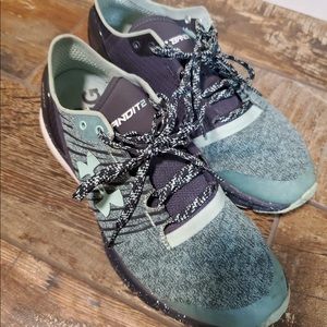 Under Armor Tennis Shoes